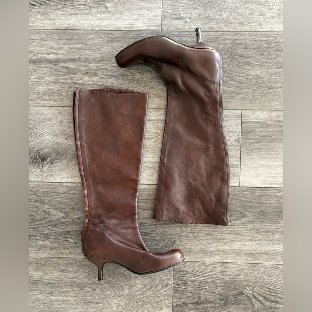 Lanvin River 2007 Brown Leather Knee High Back Zip Heeled Boots | Size 35.5 EU